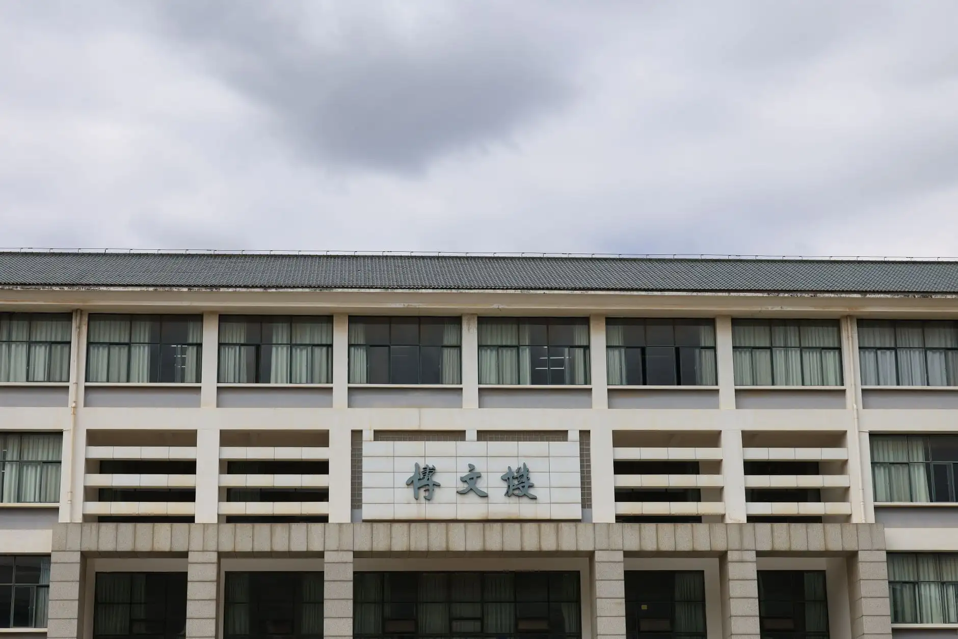 螺丝刀与扳手性能对比分析：如何为家具组装选择合适工具